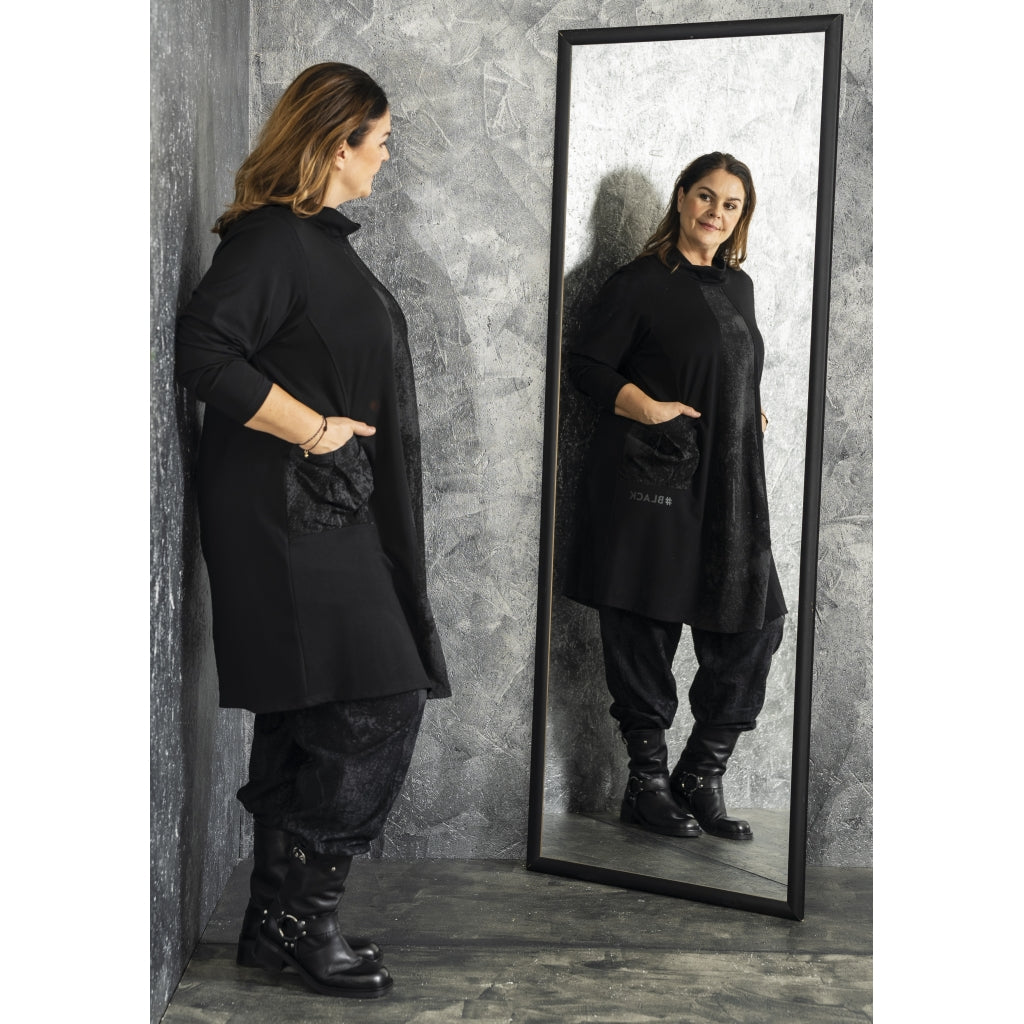 Gozzip Woman GHanadi Tunic Tunic Black