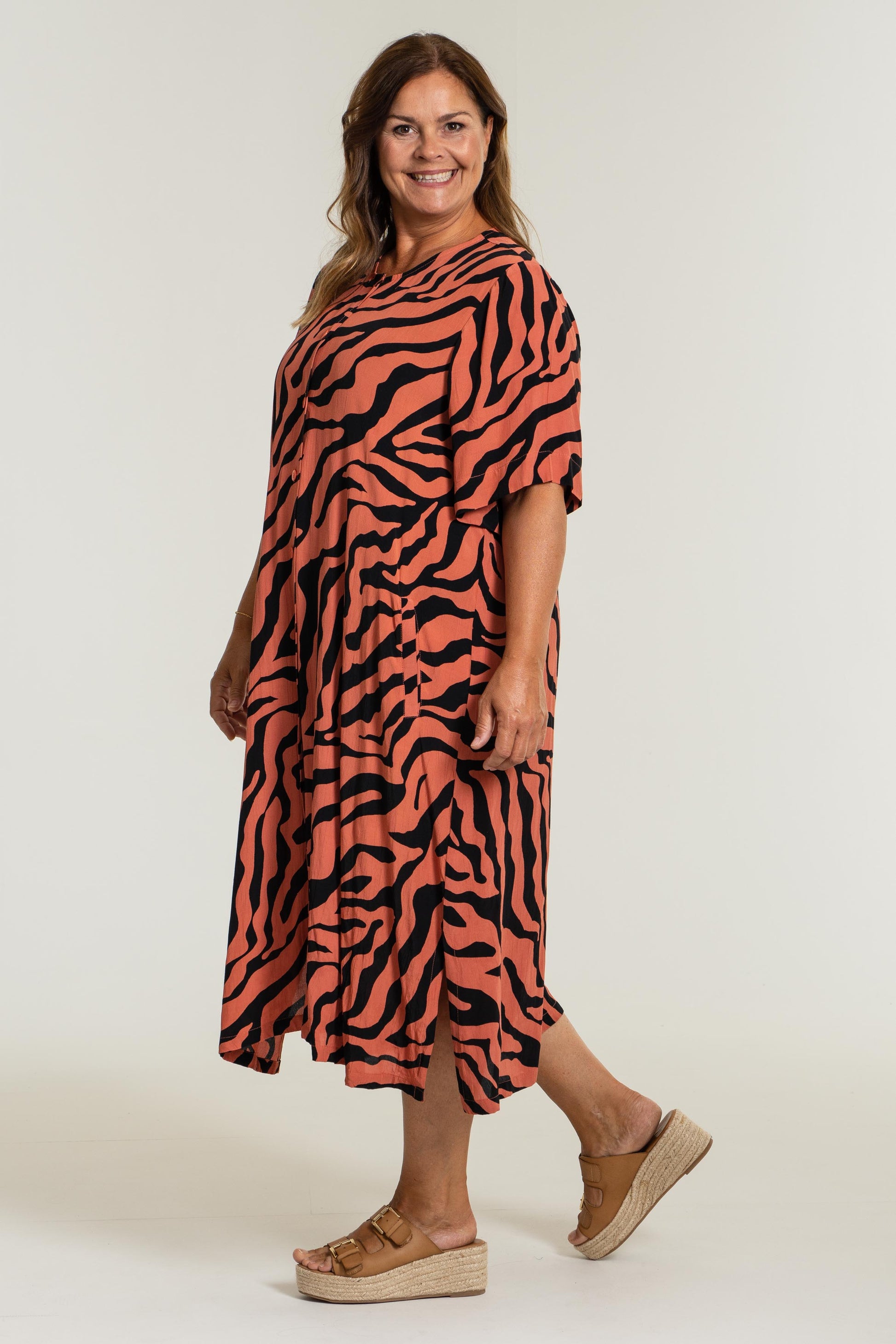 Gozzip Woman Lenja Dress - FLERE FARVER Dress Coral/Black