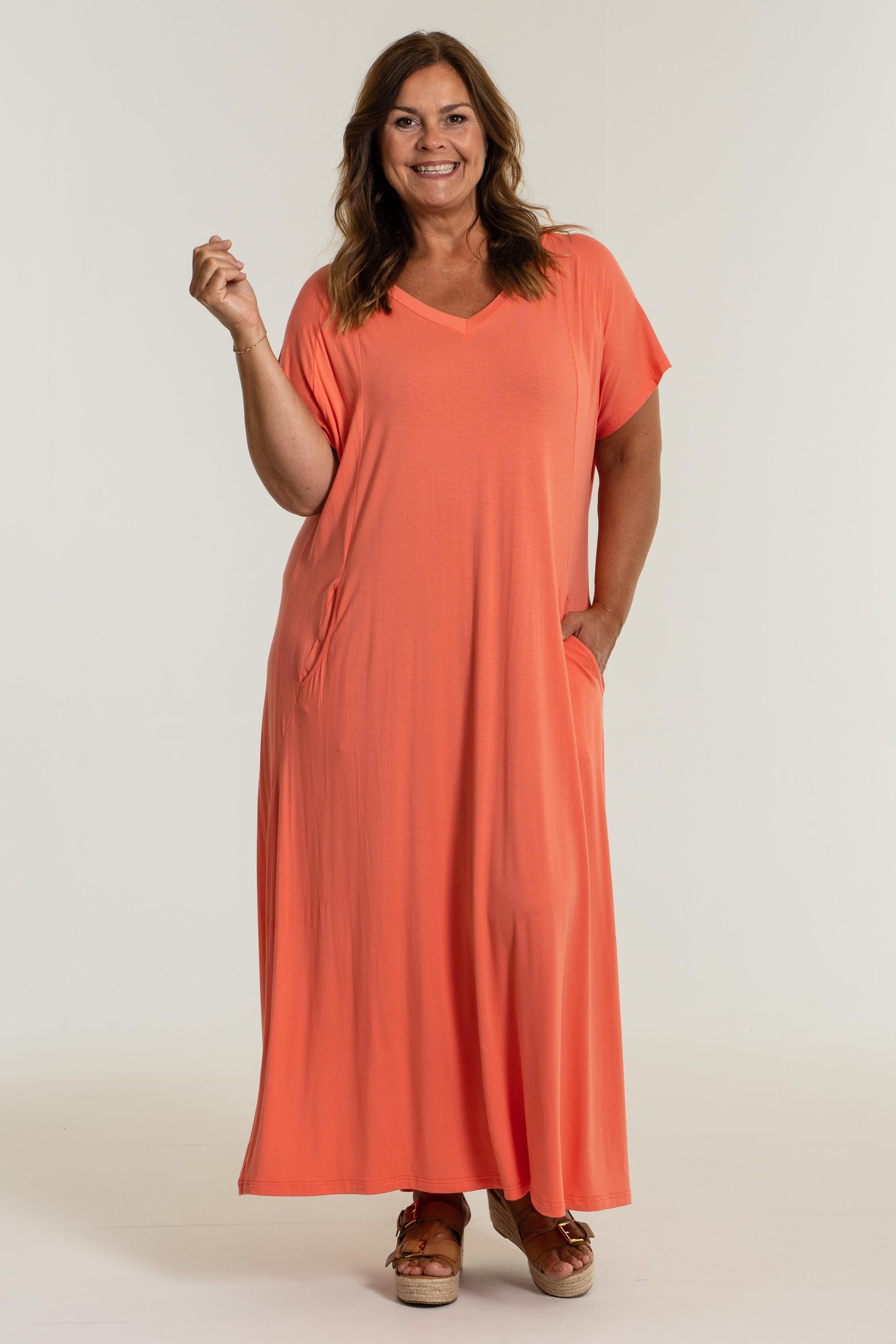 Gozzip Woman Margit Long Dress - FLERE FARVER Dress Coral