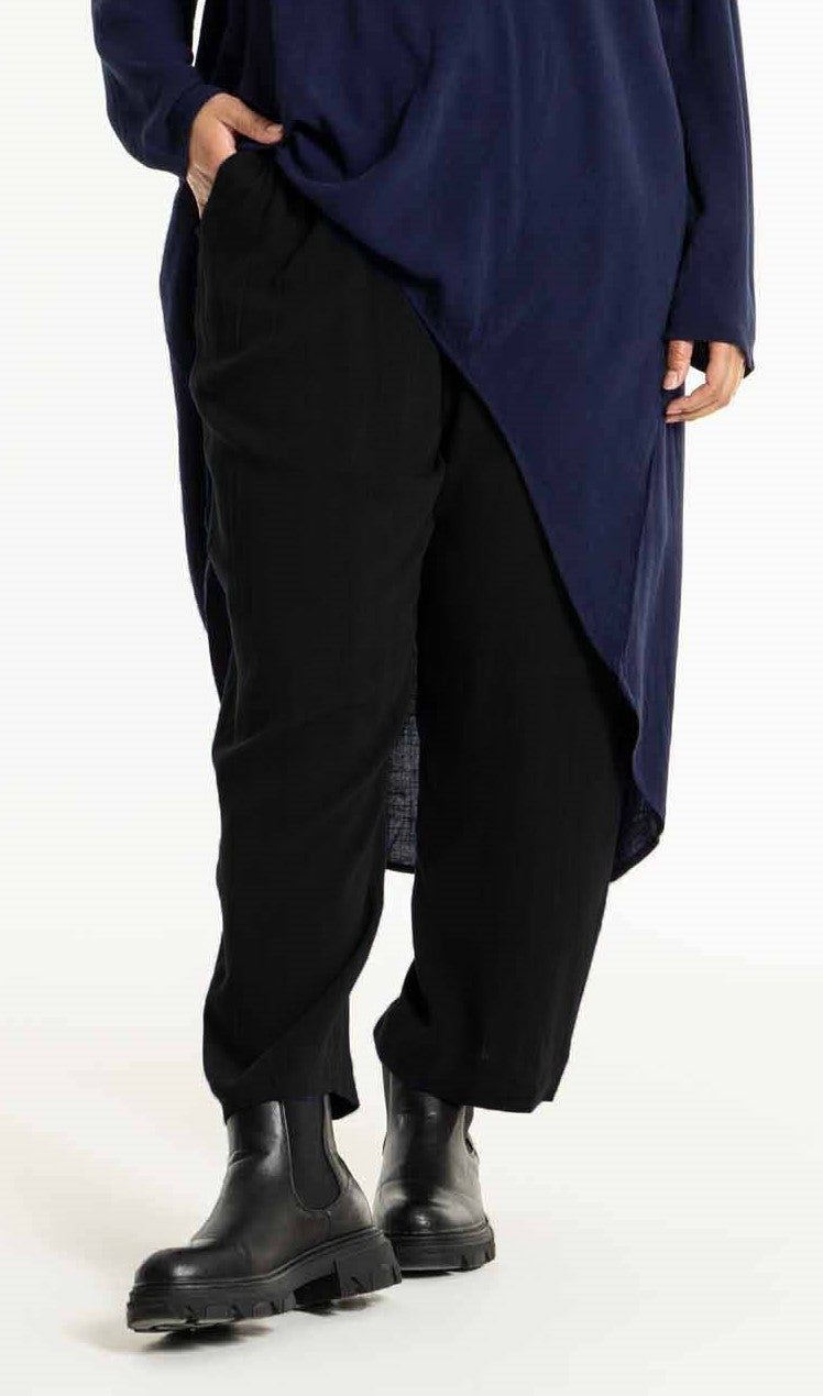 Studio SAmina Trousers Trousers Black