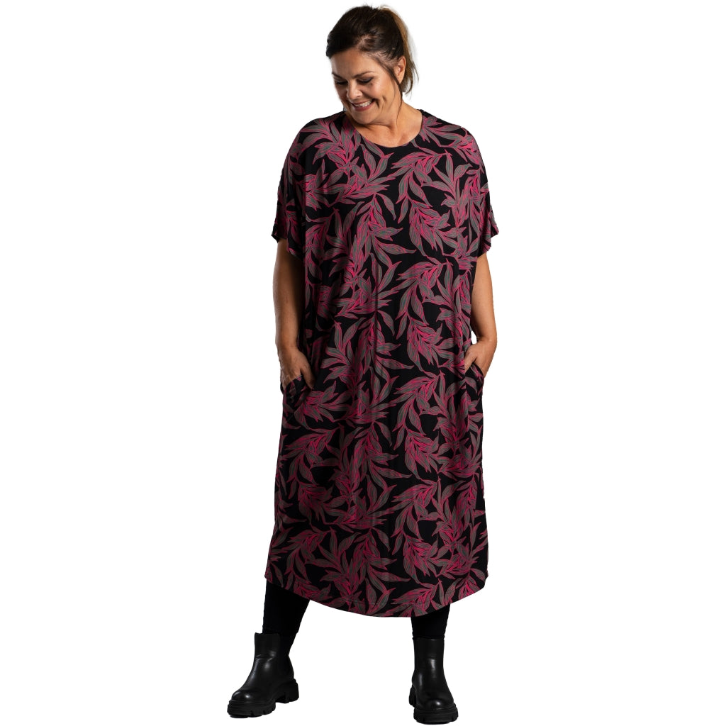 Gozzip Woman Pil Oversize Dress Oversize Dress Black with print